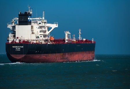 Oil Tops $100 as Middle East Tensions Pressure Asian Stocks